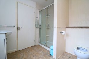 Photo 16- click for photo gallery